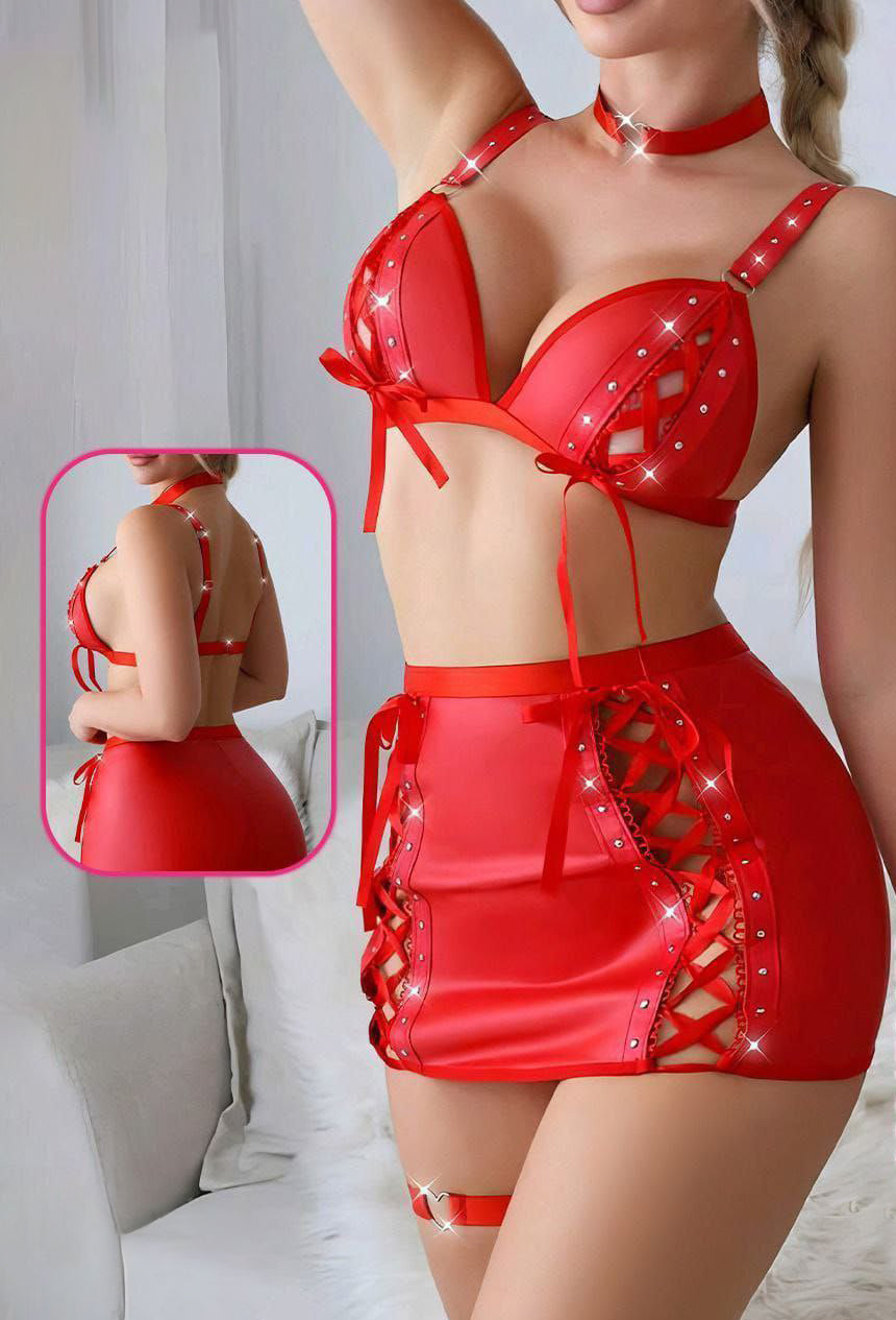 Sexy Lingerie Set With 4 Pieces Of Strappy Undergarments