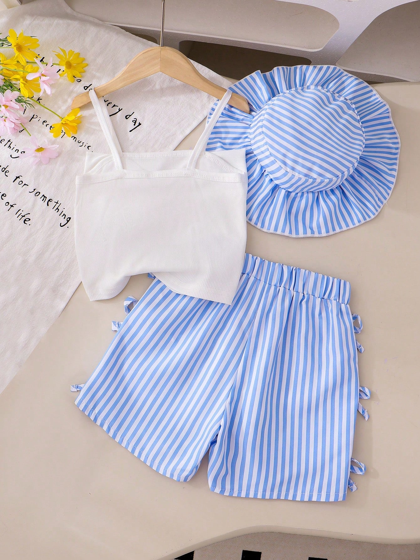 طقم قطعتين توب كت مع شورت قطن