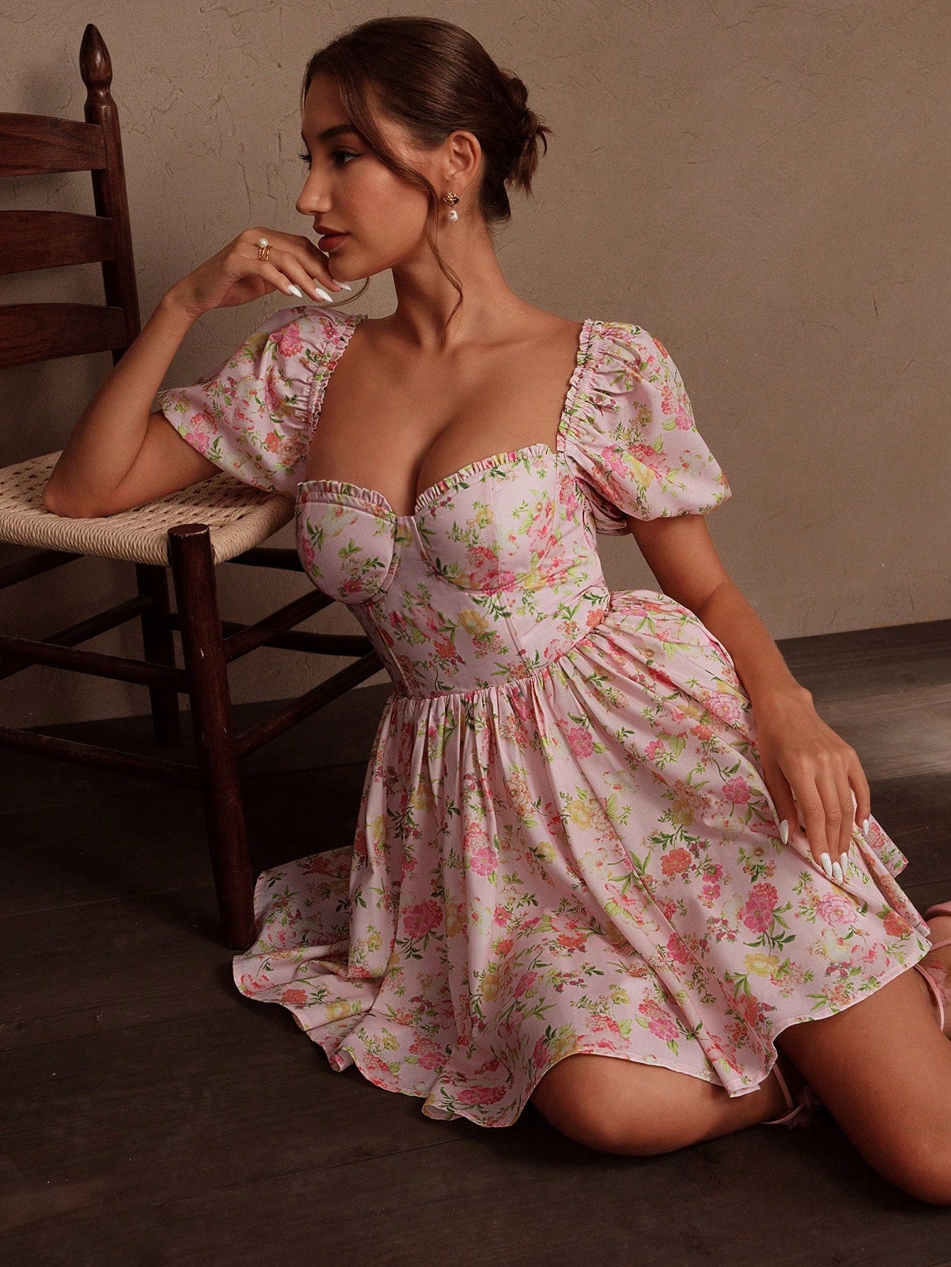 Women's French Square Neckline Ditsy Floral Waist Cinched Puff Sleeve Summer Dress