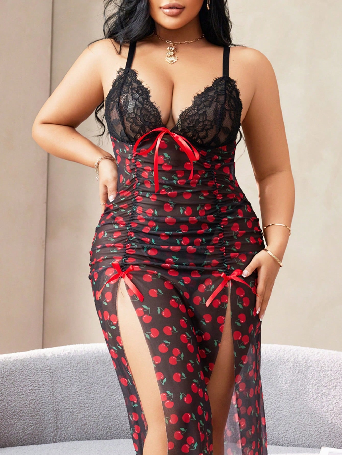 Snug Zone 2pcs Plus Size Sexy Lace Patchwork Nightgown Set