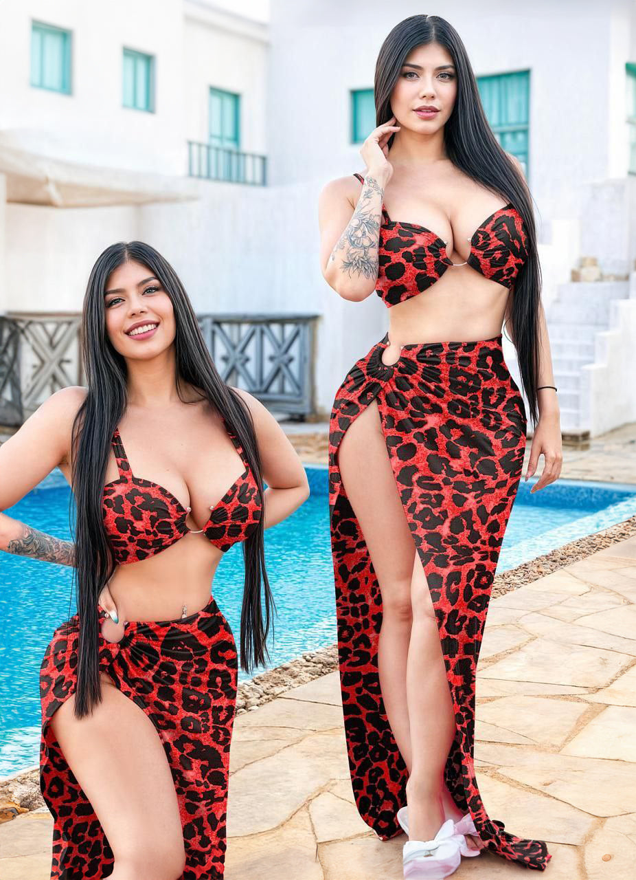 طقم توب مع حلقه اكسسوار مع سكيرت بفتحه من الجانب