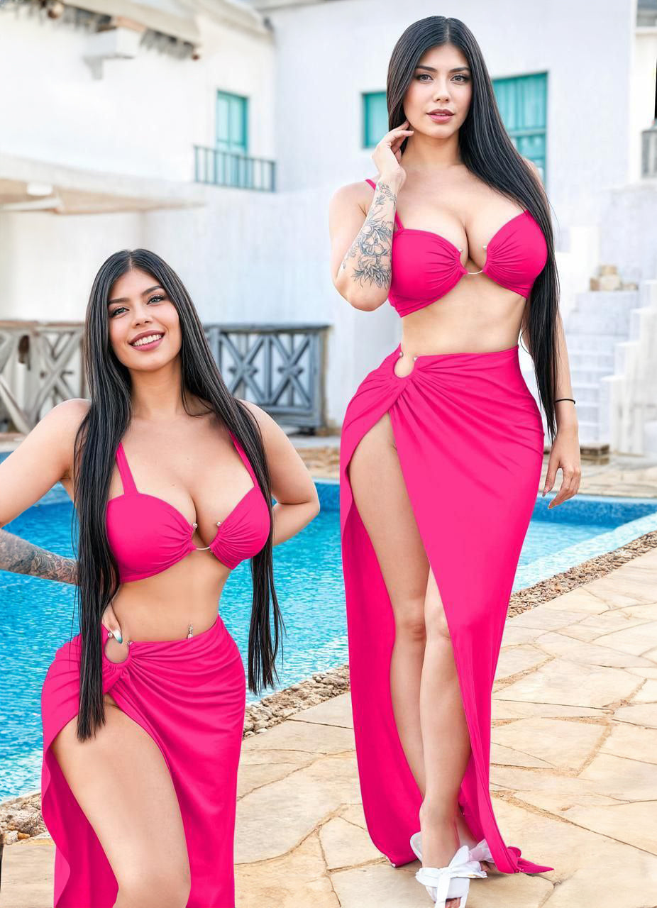 طقم توب مع حلقه اكسسوار مع سكيرت بفتحه من الجانب