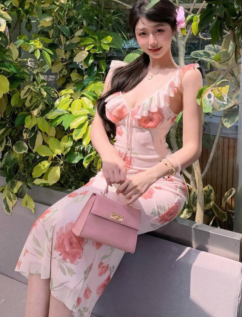 Ditsy Floral V-Neck Dress For Women, Asymmetrical Ruffle Hem, Fitted Bodycon Dress, Summer