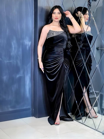 Strapless Luxurious Velvet Dress فستان قطيفه