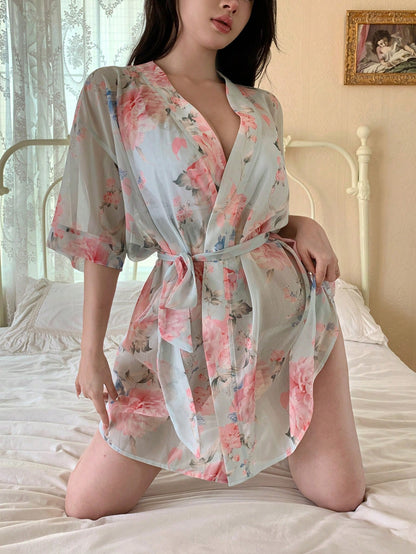 Women Elegant Semi-Transparent Short Sleepwear Robe With Floral Print طقم 3 قطع مع روب شفاف