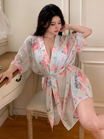 Women Elegant Semi-Transparent Short Sleepwear Robe With Floral Print طقم 3 قطع مع روب شفاف