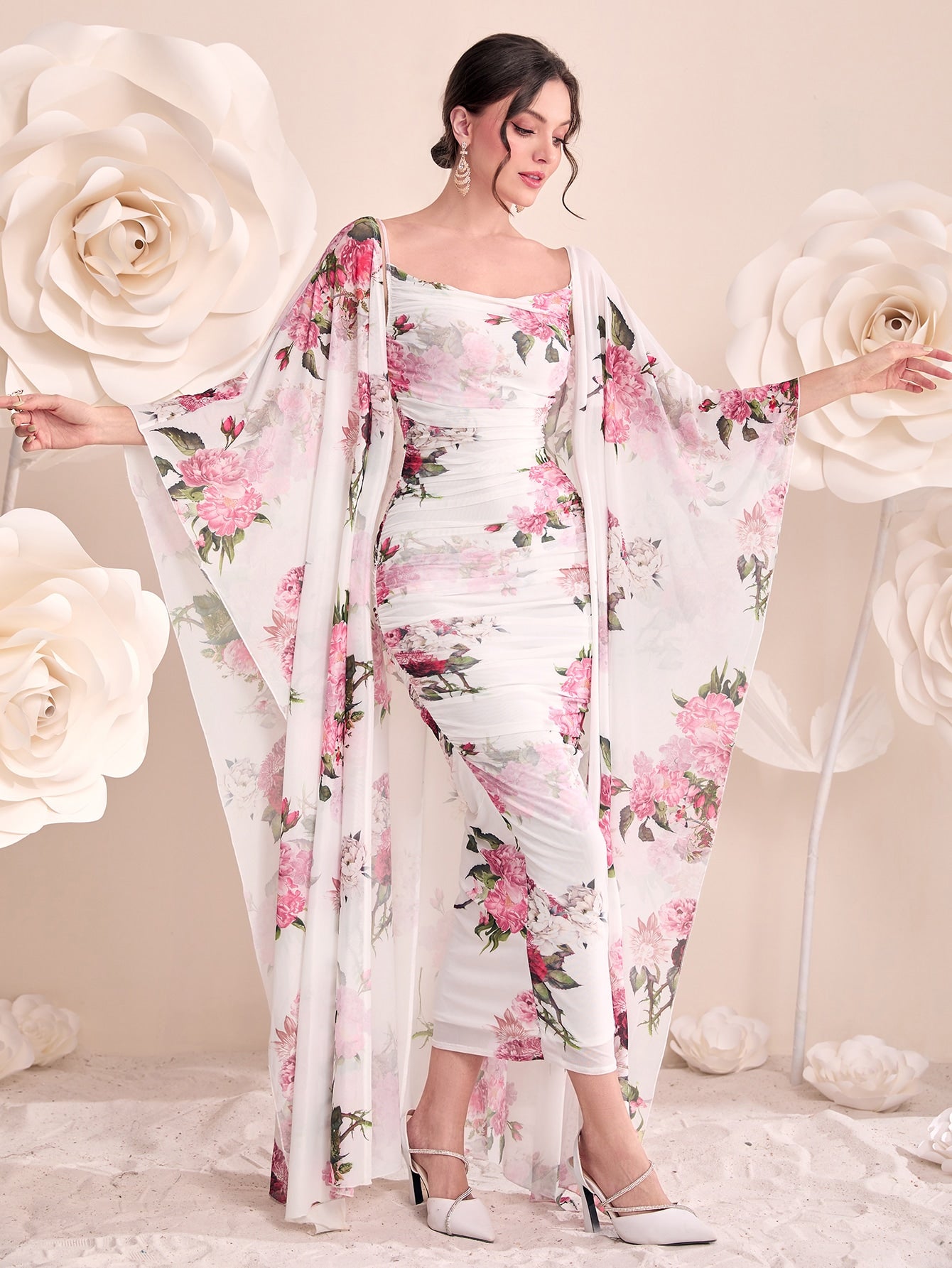طقم قطعتين قميص  زبدة مع روب تول Modelyn Floral Print Cami Bodycon Dress & Open Front Coat Two Pieces 2 Pieces Set
