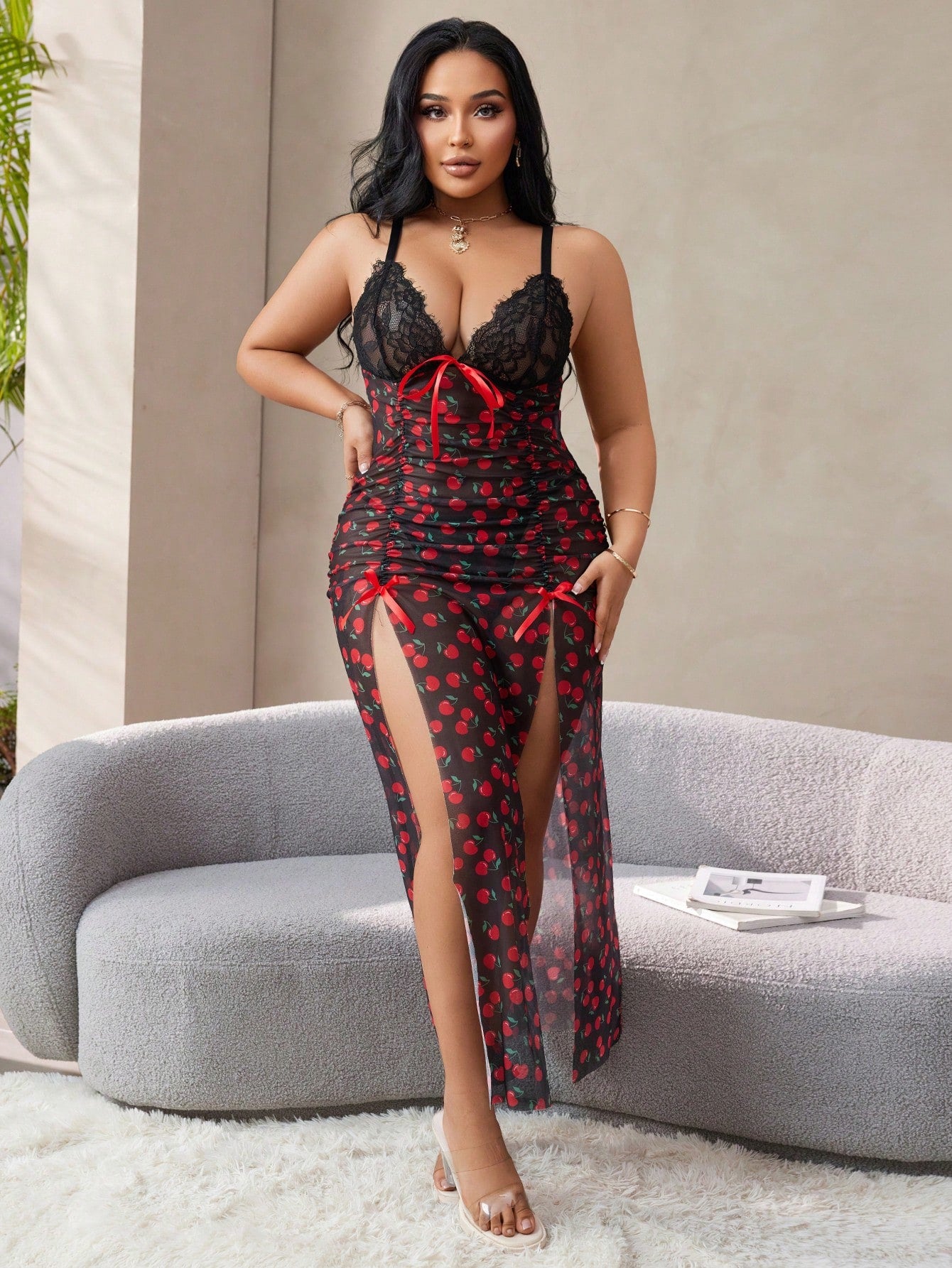 Snug Zone 2pcs Plus Size Sexy Lace Patchwork Nightgown Set