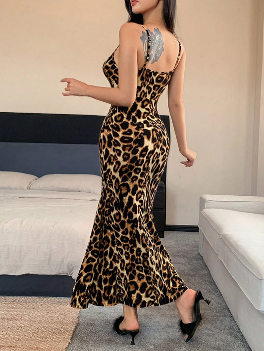 Women Leopard Print Lace Paneled Adjustable Strap Fitted Long Sleep Dress