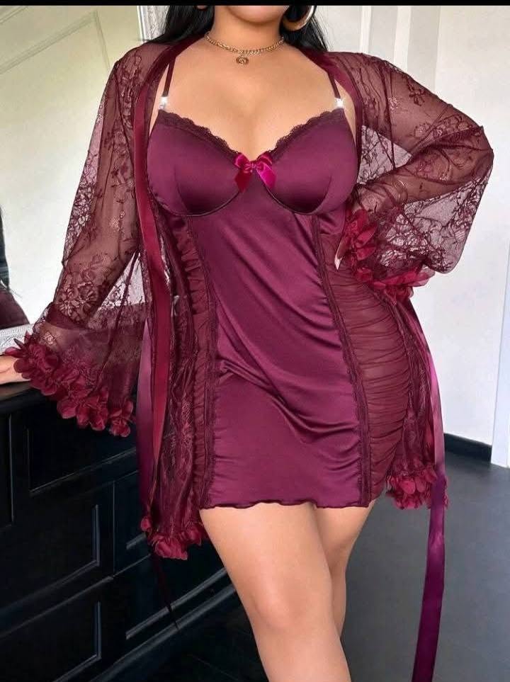 Lace Robe With  Lace Camisole Slip Dress With Waist Cinching Design (curvy)