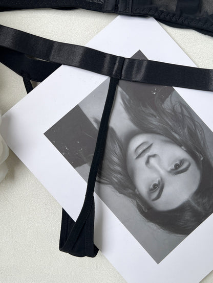 Ellolace Erotic Lingerie Sexy Women Seductive Bandage Halter Hollow Bra Thong 2PC Set Sissy Chain Decor Women's Clubwear