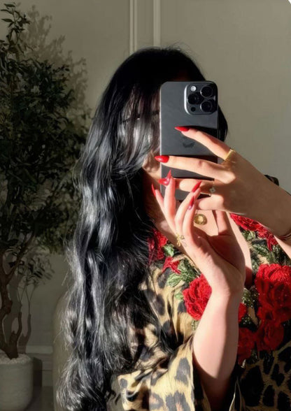 تايجر طويل مشجر من الص