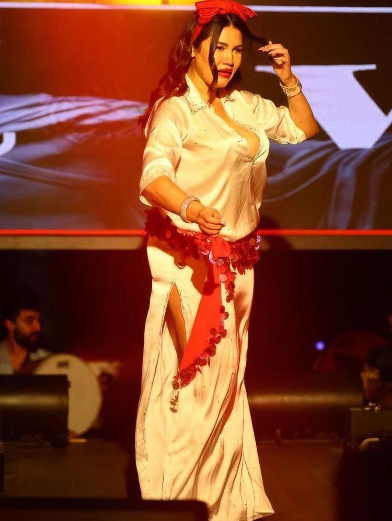 بدلة رقص بديعة